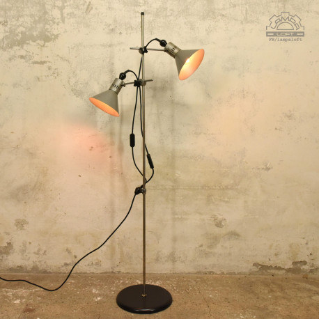 Stojąca lampa fotograficzna