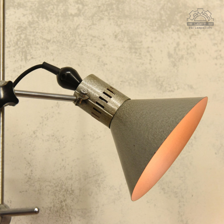 Stojąca lampa fotograficzna