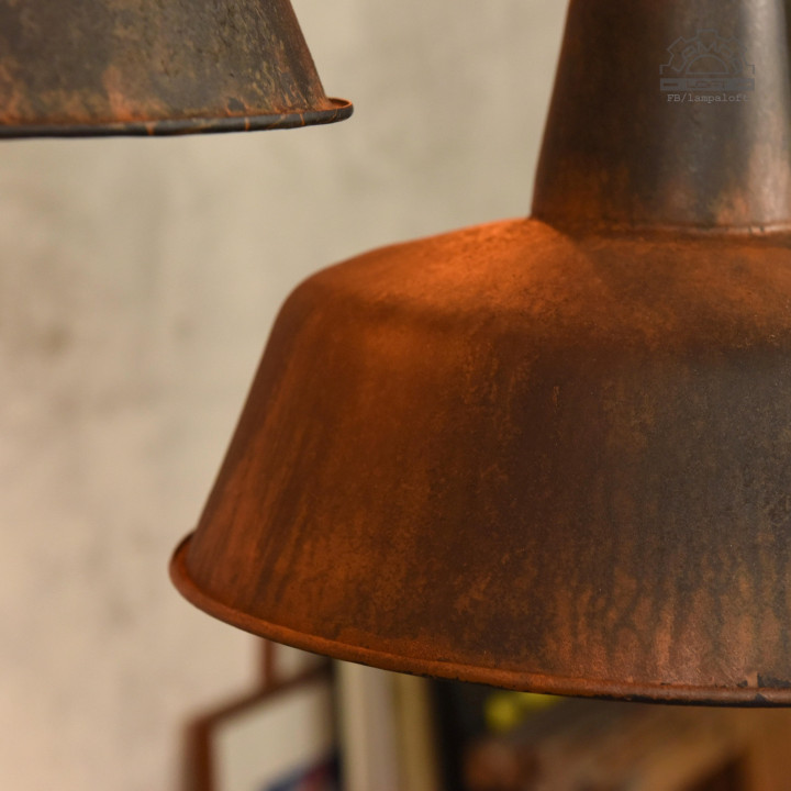 Lampy industrialne OBs-2 z lat 60'