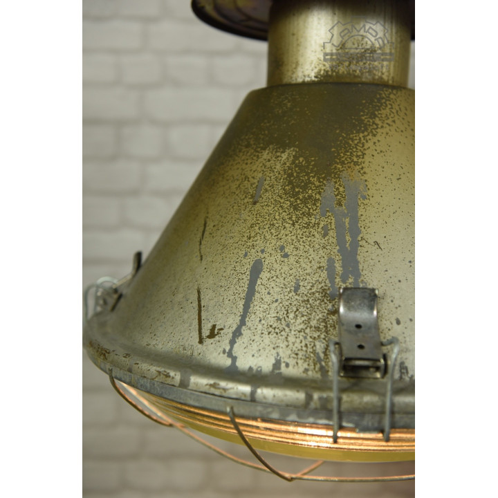 Lampa ORP-400 z zachowanym oryginalnym stanem