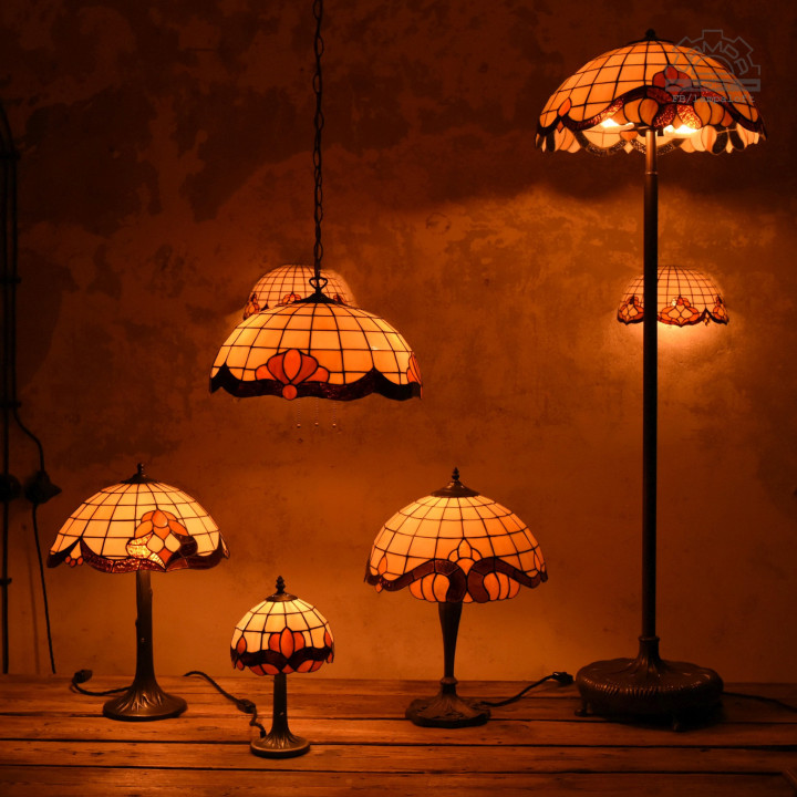 Lampy witrażowe w stylu Tiffany
