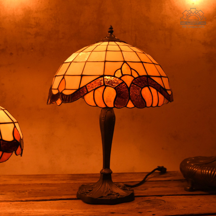 Lampy witrażowe w stylu Tiffany