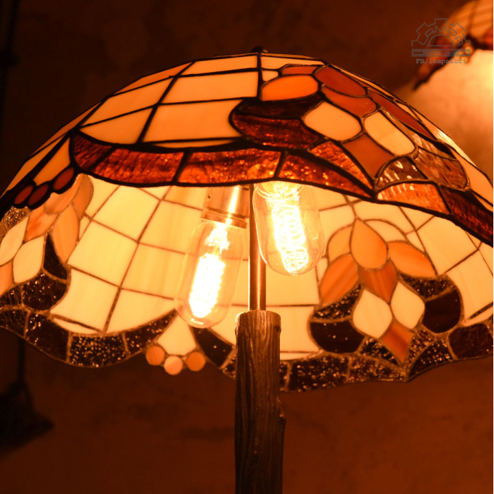 Lampy witrażowe w stylu Tiffany