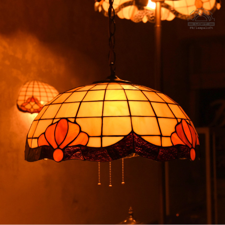 Lampy witrażowe w stylu Tiffany