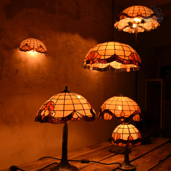 Lampy witrażowe w stylu Tiffany