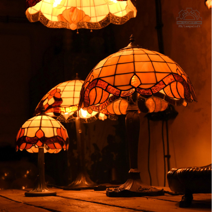 Lampy witrażowe w stylu Tiffany