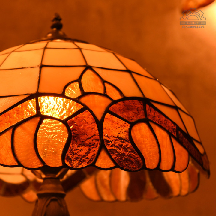 Lampy witrażowe w stylu Tiffany