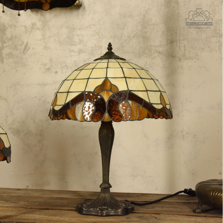 Lampy witrażowe w stylu Tiffany