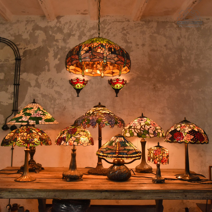 Lampy witrażowe w stylu Tiffany