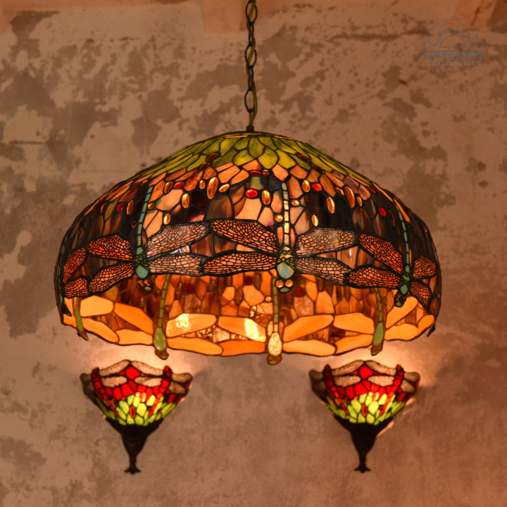 Lampy witrażowe w stylu Tiffany
