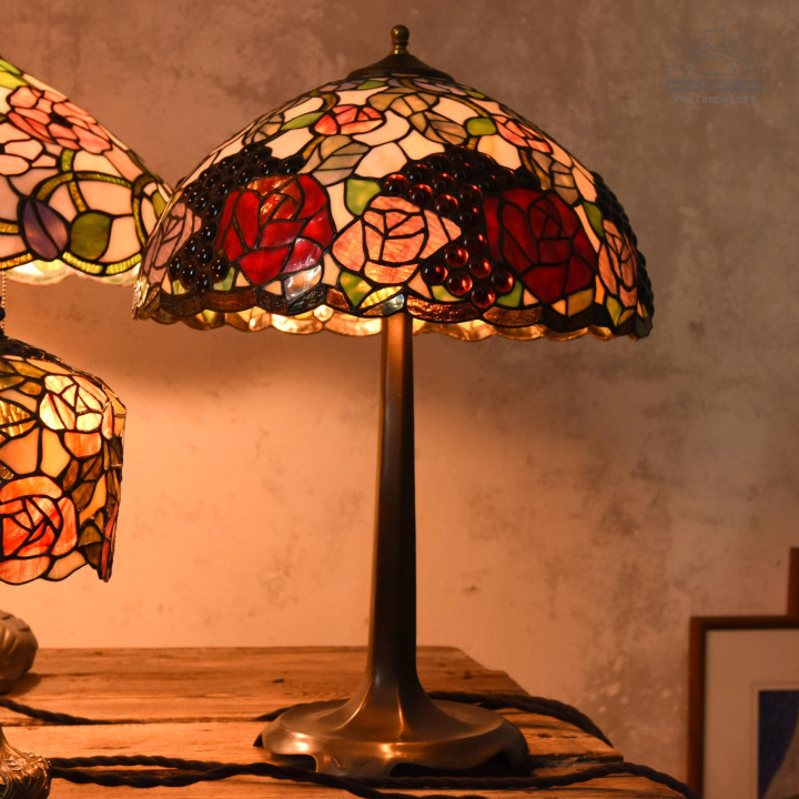 Lampy witrażowe w stylu Tiffany