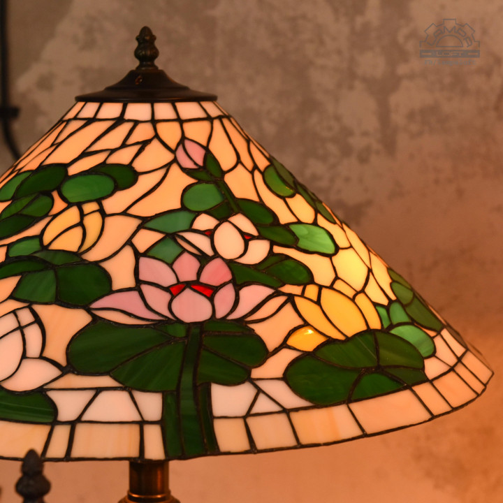 Lampy witrażowe w stylu Tiffany