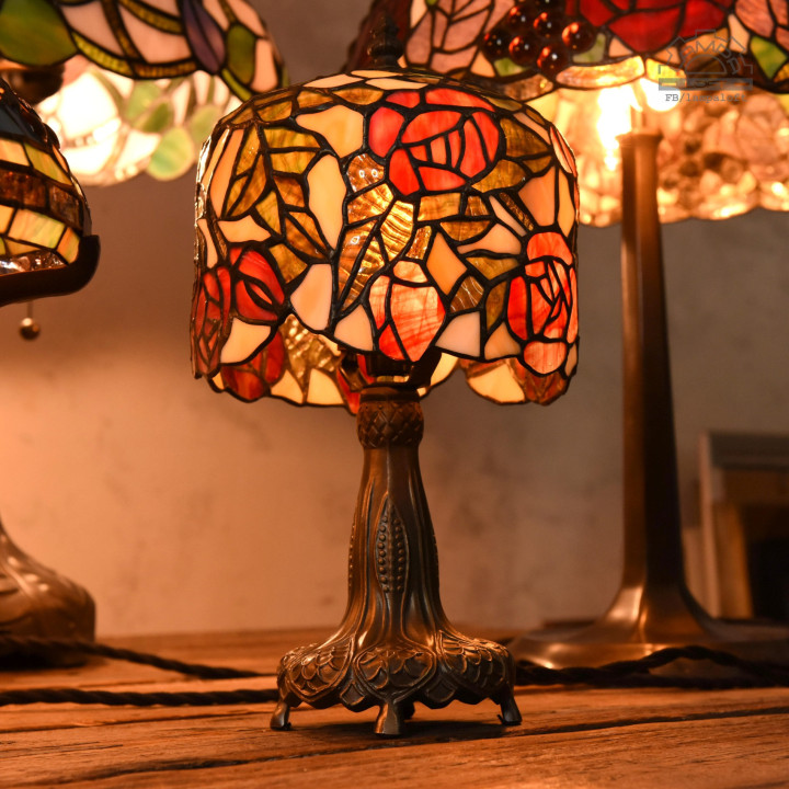 Lampy witrażowe w stylu Tiffany