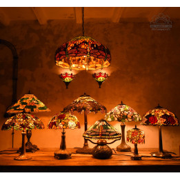 Lampy witrażowe w stylu Tiffany