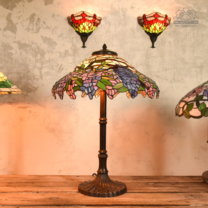 Lampy witrażowe w stylu Tiffany