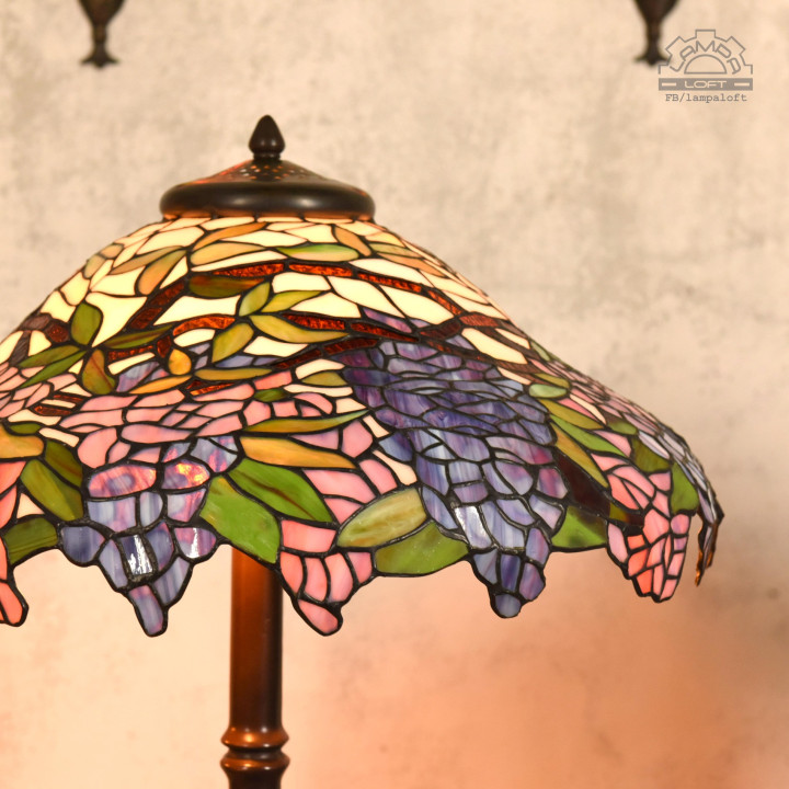 Lampy witrażowe w stylu Tiffany