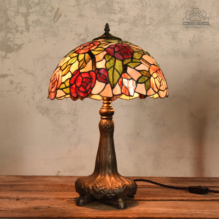 Lampy witrażowe w stylu Tiffany