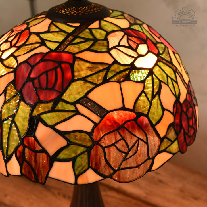 Lampy witrażowe w stylu Tiffany