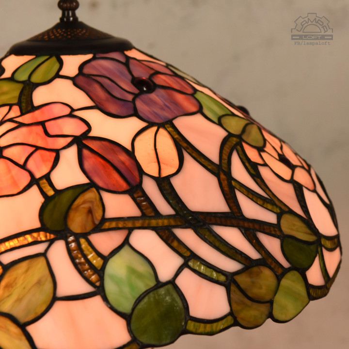 Lampy witrażowe w stylu Tiffany