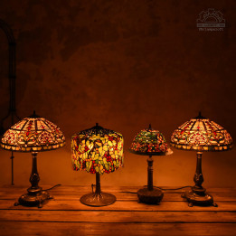 Lampa witrażowa w stylu Tiffany